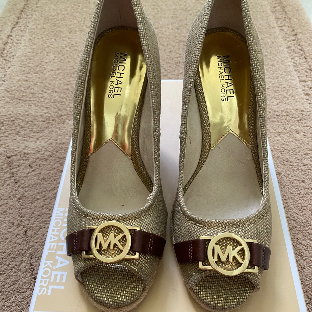 Michael kors Preloved pip toe shoes 👠